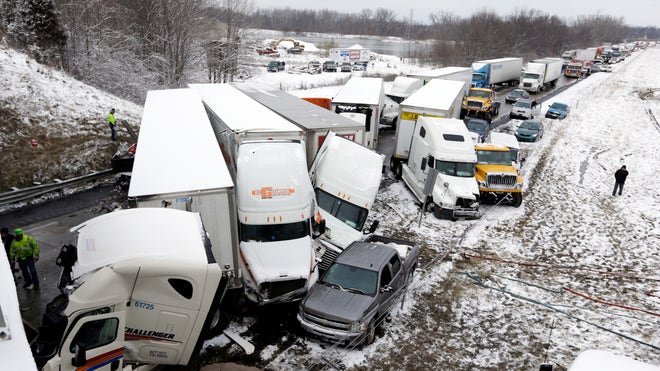 Interstate 70 Pileup_Angu.jpg